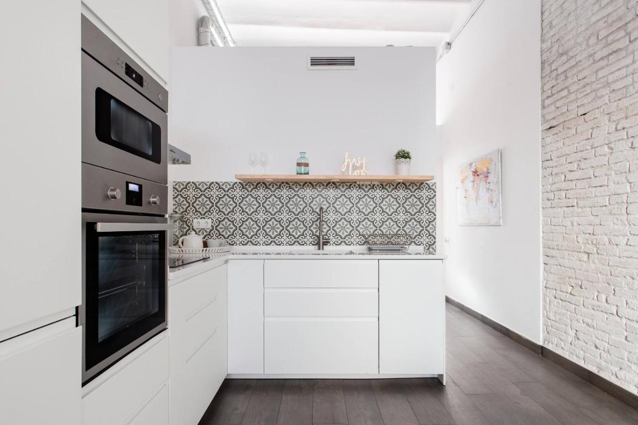 Stylish Apartment With Terrace For Couple Or Family Βαρκελώνη Εξωτερικό φωτογραφία